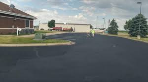 Best Custom Driveway Design  in Dimondale, MI